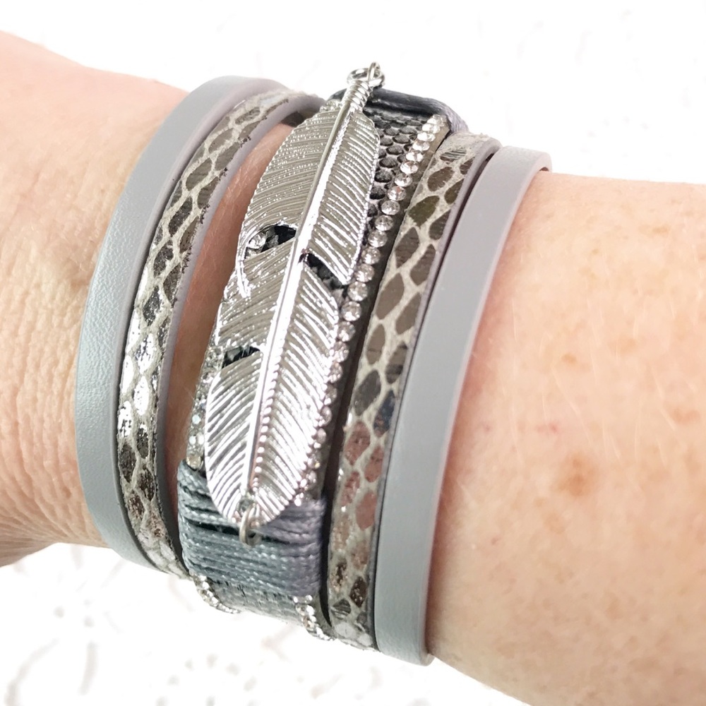 Leaf Bracelet Gray Faux Leather boho hippie